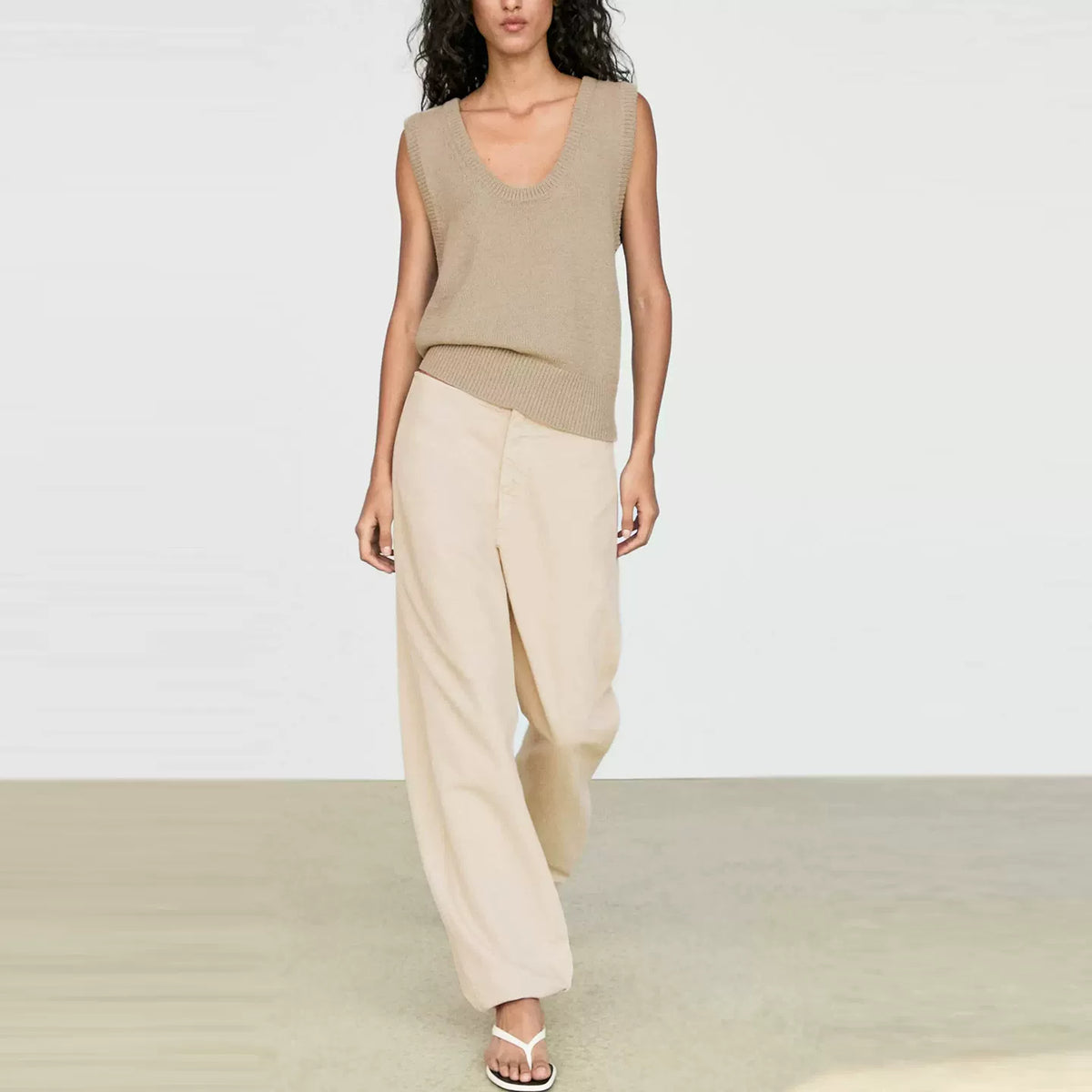 Ribbed Knit Sleeveless Vest