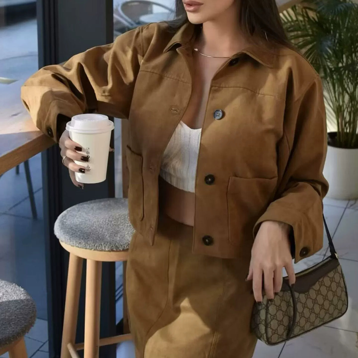 Relaxed Single-Breasted Collar Jacket
