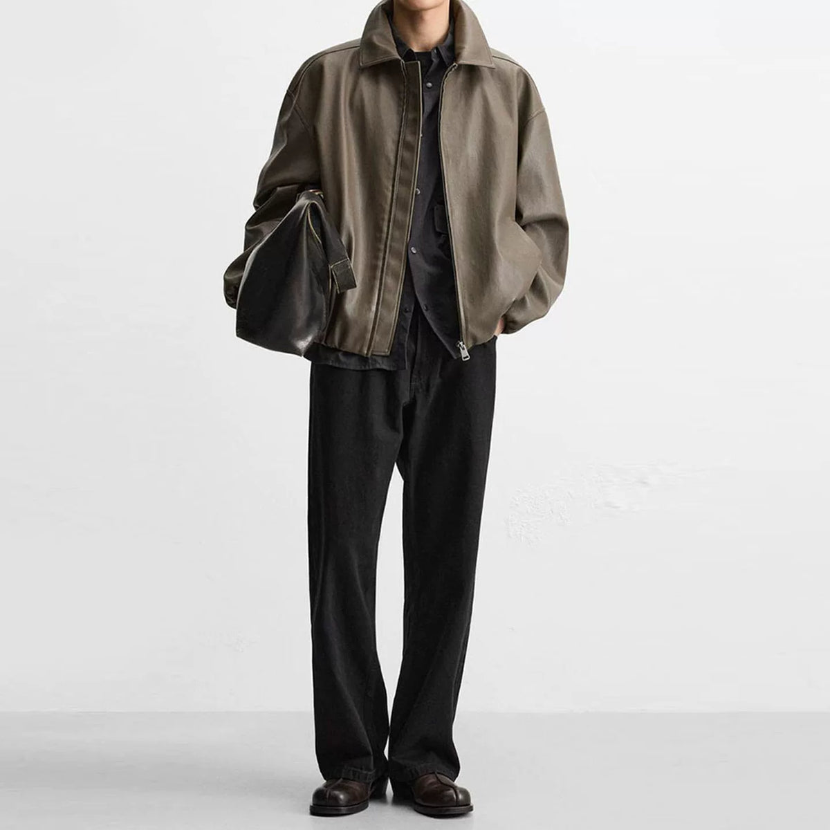 Relaxed Straight Jeans