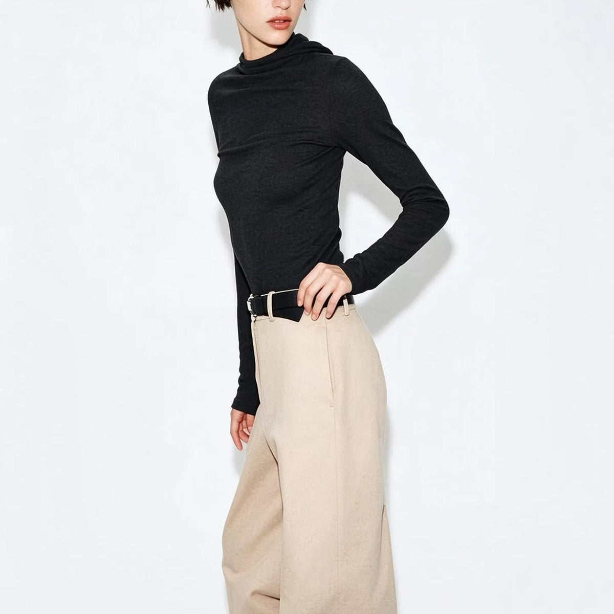 Fitted Long-Sleeve Hooded Tee