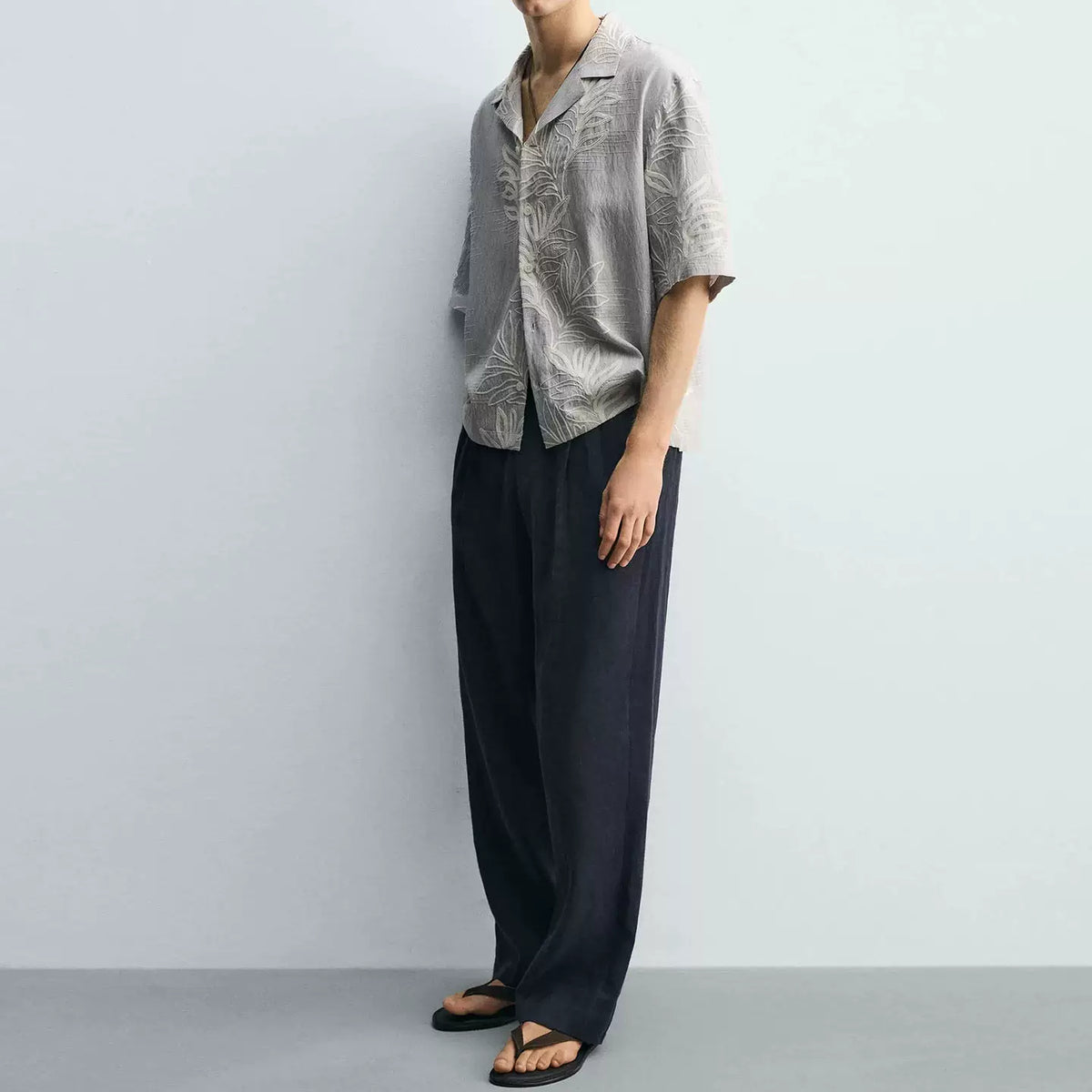 Jacquard Leaf Embroidered Short-Sleeve Shirt