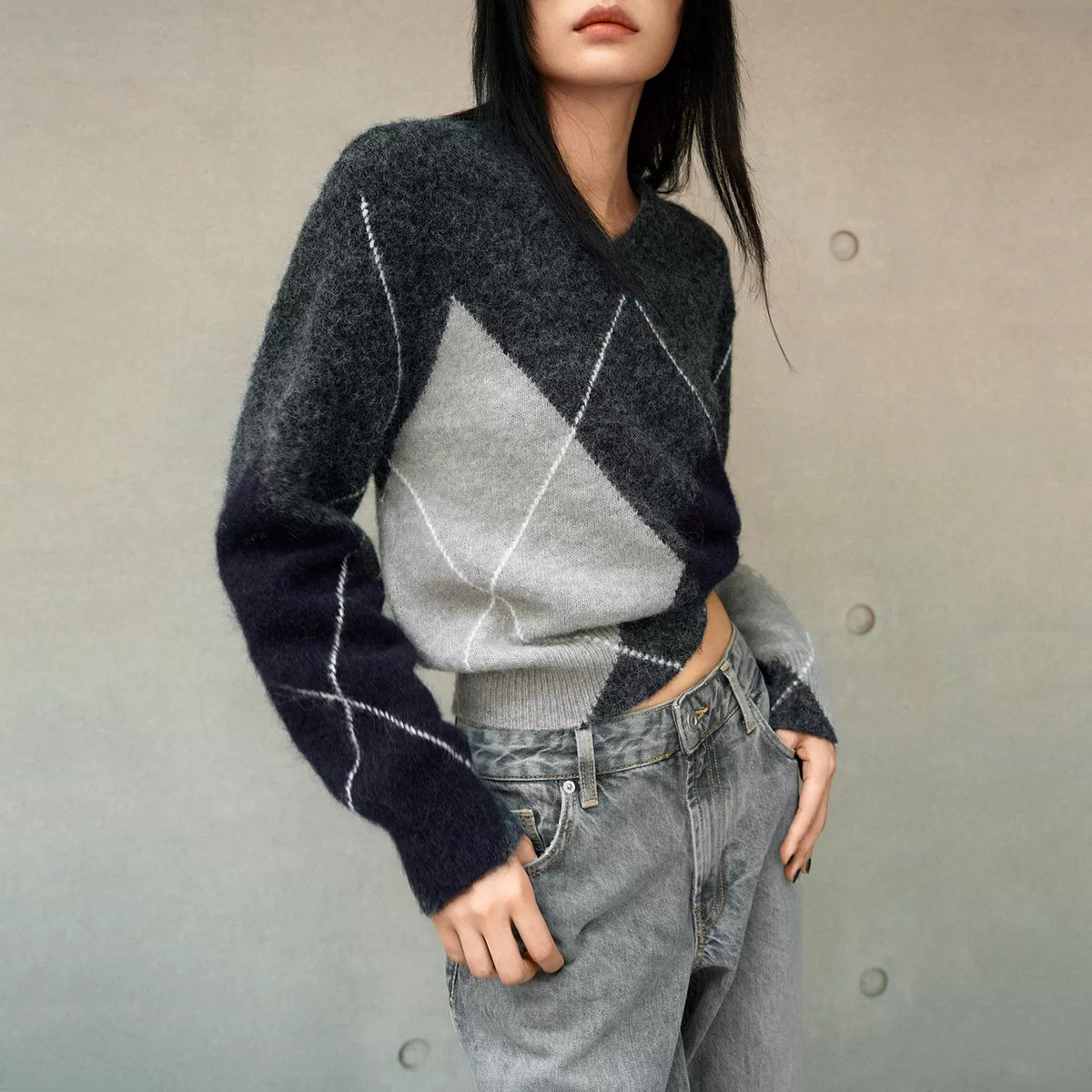 Diamond Pattern Faded Knit Sweater